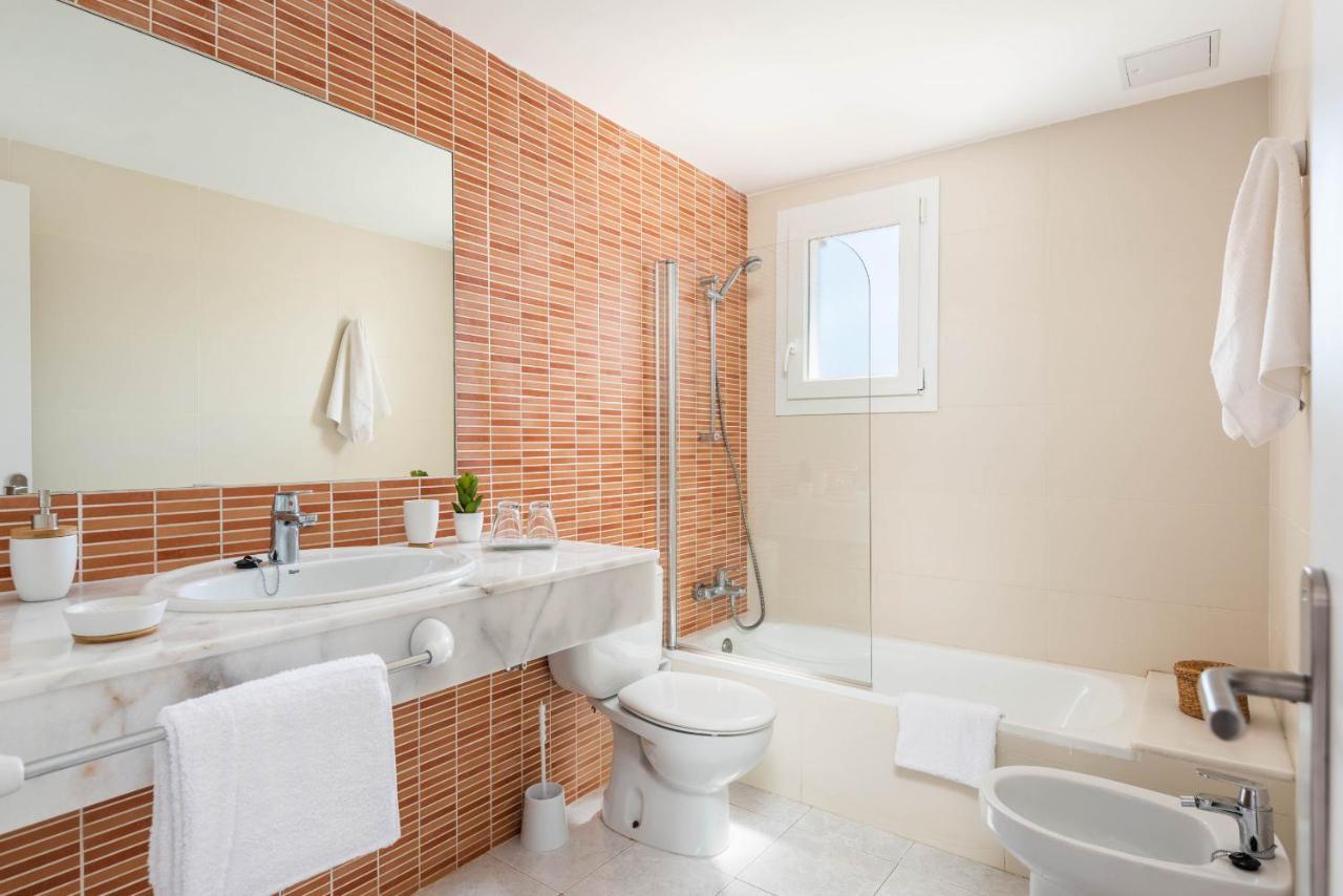 Rimar 5, 2 Bedroom Apartment, Cap D'Artrutx カラン・ボッシュ エクステリア 写真